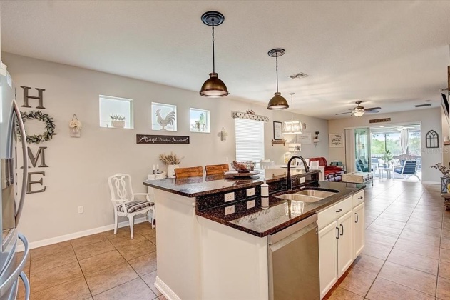 260 MAGNETA LOOP, AUBURNDALE, Florida 33823, 4 Bedrooms Bedrooms, ,2 BathroomsBathrooms,Residential,For Sale,MAGNETA,T3360790