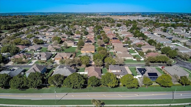 260 MAGNETA LOOP, AUBURNDALE, Florida 33823, 4 Bedrooms Bedrooms, ,2 BathroomsBathrooms,Residential,For Sale,MAGNETA,T3360790