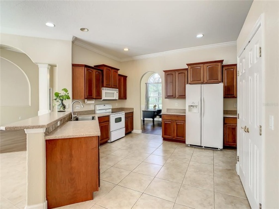 131 HIDDEN PALMS COURT, DAVENPORT, Florida 33897, 4 Bedrooms Bedrooms, ,3 BathroomsBathrooms,Residential,For Sale,HIDDEN PALMS,O6010396