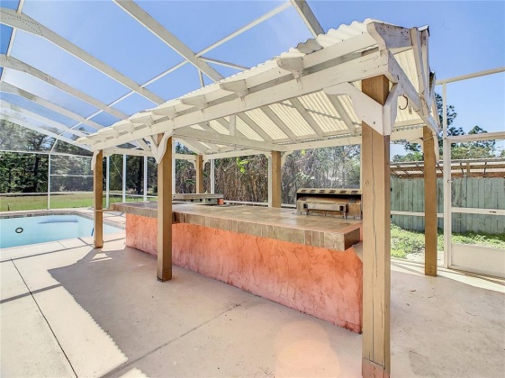 131 HIDDEN PALMS COURT, DAVENPORT, Florida 33897, 4 Bedrooms Bedrooms, ,3 BathroomsBathrooms,Residential,For Sale,HIDDEN PALMS,O6010396