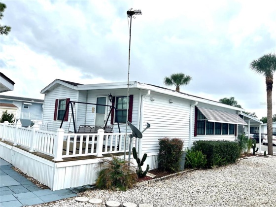 7 FAIRVIEW DRIVE, HAINES CITY, Florida 33844, 2 Bedrooms Bedrooms, ,1 BathroomBathrooms,Residential,For Sale,FAIRVIEW,P4919889
