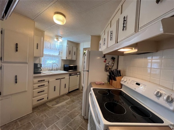 49 WOODLAND CIRCLE, HAINES CITY, Florida 33844, 2 Bedrooms Bedrooms, ,2 BathroomsBathrooms,Residential,For Sale,WOODLAND,P4919921