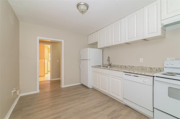 2246 COLONIAL AVENUE, LAKELAND, Florida 33801, 3 Bedrooms Bedrooms, ,2 BathroomsBathrooms,Rental Properties,For Sale,COLONIAL,T3337527