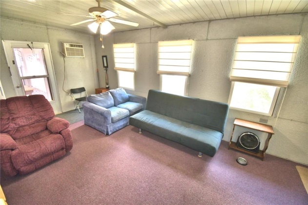 5988 FOXHOLLOW DR, WINTER HAVEN, Florida 33884, 3 Bedrooms Bedrooms, ,2 BathroomsBathrooms,Residential,For Sale,FOXHOLLOW DR,P4919934