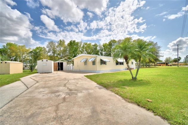5988 FOXHOLLOW DR, WINTER HAVEN, Florida 33884, 3 Bedrooms Bedrooms, ,2 BathroomsBathrooms,Residential,For Sale,FOXHOLLOW DR,P4919934