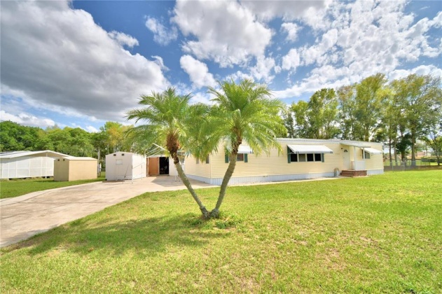 5988 FOXHOLLOW DR, WINTER HAVEN, Florida 33884, 3 Bedrooms Bedrooms, ,2 BathroomsBathrooms,Residential,For Sale,FOXHOLLOW DR,P4919934