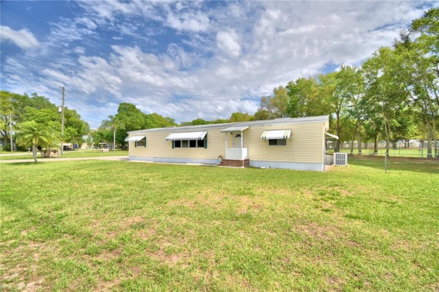 5988 FOXHOLLOW DR, WINTER HAVEN, Florida 33884, 3 Bedrooms Bedrooms, ,2 BathroomsBathrooms,Residential,For Sale,FOXHOLLOW DR,P4919934