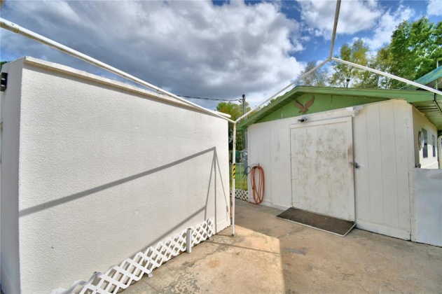 5988 FOXHOLLOW DR, WINTER HAVEN, Florida 33884, 3 Bedrooms Bedrooms, ,2 BathroomsBathrooms,Residential,For Sale,FOXHOLLOW DR,P4919934