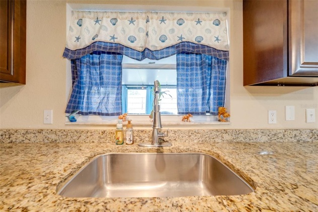 630 THELMA STREET, LAKE ALFRED, Florida 33850, 3 Bedrooms Bedrooms, ,2 BathroomsBathrooms,Residential,For Sale,THELMA,S5064448
