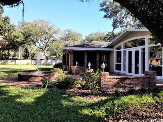 1524 EASTON DRIVE, LAKELAND, Florida 33803, 4 Bedrooms Bedrooms, ,2 BathroomsBathrooms,Residential,For Sale,EASTON,L4927178