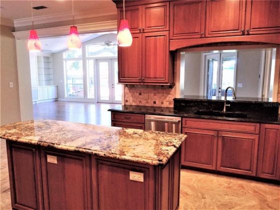 1524 EASTON DRIVE, LAKELAND, Florida 33803, 4 Bedrooms Bedrooms, ,2 BathroomsBathrooms,Residential,For Sale,EASTON,L4927178