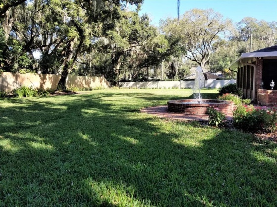 1524 EASTON DRIVE, LAKELAND, Florida 33803, 4 Bedrooms Bedrooms, ,2 BathroomsBathrooms,Residential,For Sale,EASTON,L4927178