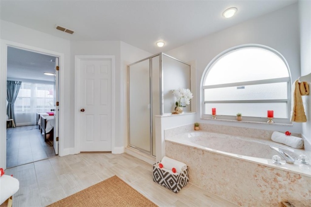 366 RIGGS CIRCLE, DAVENPORT, Florida 33897, 5 Bedrooms Bedrooms, ,3 BathroomsBathrooms,Residential,For Sale,RIGGS,S5063393