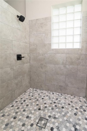 2020 LAKE ARIANA BOULEVARD, AUBURNDALE, Florida 33823, 4 Bedrooms Bedrooms, ,4 BathroomsBathrooms,Residential,For Sale,LAKE ARIANA,L4928617