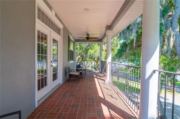 2020 LAKE ARIANA BOULEVARD, AUBURNDALE, Florida 33823, 4 Bedrooms Bedrooms, ,4 BathroomsBathrooms,Residential,For Sale,LAKE ARIANA,L4928617
