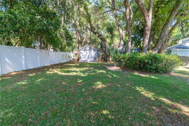 2020 LAKE ARIANA BOULEVARD, AUBURNDALE, Florida 33823, 4 Bedrooms Bedrooms, ,4 BathroomsBathrooms,Residential,For Sale,LAKE ARIANA,L4928617