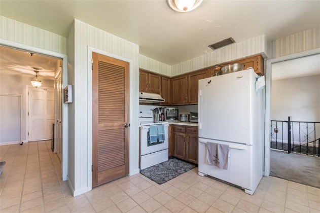 207 LAKE ARIANA BOULEVARD, AUBURNDALE, Florida 33823, 4 Bedrooms Bedrooms, ,3 BathroomsBathrooms,Residential,For Sale,LAKE ARIANA,P4919960