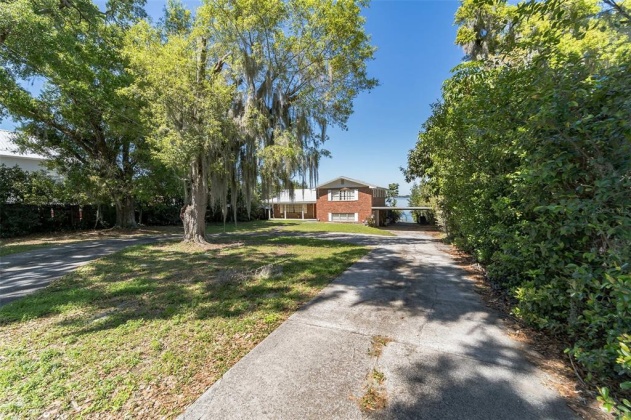 207 LAKE ARIANA BOULEVARD, AUBURNDALE, Florida 33823, 4 Bedrooms Bedrooms, ,3 BathroomsBathrooms,Residential,For Sale,LAKE ARIANA,P4919960