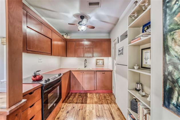 810 ORANGE PARK AVENUE, LAKELAND, Florida 33801, 4 Bedrooms Bedrooms, ,2 BathroomsBathrooms,Residential,For Sale,ORANGE PARK,L4928061