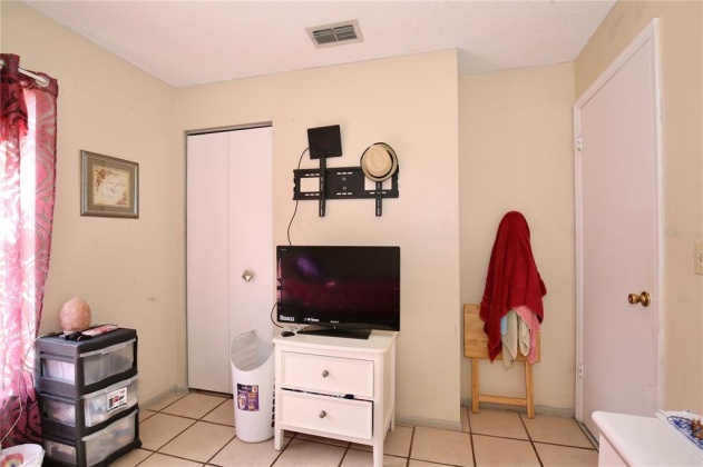 420 ALBATROSS COURT, POINCIANA, Florida 34759, 5 Bedrooms Bedrooms, ,2 BathroomsBathrooms,Residential,For Sale,ALBATROSS,S5063339