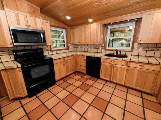 3432 MAR LISA COVE RD, LAKE WALES, Florida 33898, 3 Bedrooms Bedrooms, ,2 BathroomsBathrooms,Residential,For Sale,MAR LISA COVE RD,L4928248