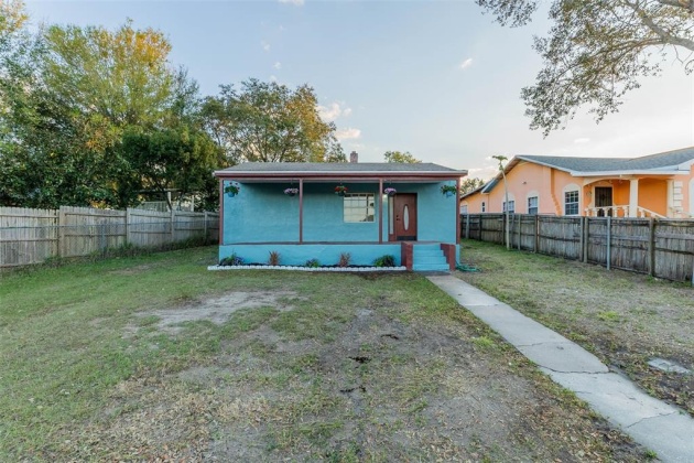506 WALES DRIVE, LAKE WALES, Florida 33853, 2 Bedrooms Bedrooms, ,1 BathroomBathrooms,Residential,For Sale,WALES,O6008999