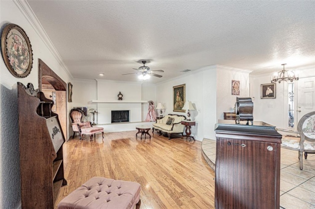 2023 SHORELAND DRIVE, AUBURNDALE, Florida 33823, 4 Bedrooms Bedrooms, ,3 BathroomsBathrooms,Residential,For Sale,SHORELAND,L4928486