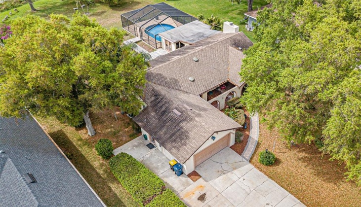 2023 SHORELAND DRIVE, AUBURNDALE, Florida 33823, 4 Bedrooms Bedrooms, ,3 BathroomsBathrooms,Residential,For Sale,SHORELAND,L4928486
