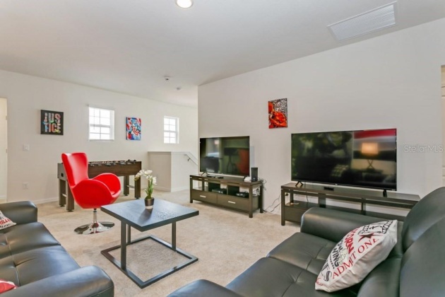 7036 OAKWOOD STREET, DAVENPORT, Florida 33837, 7 Bedrooms Bedrooms, ,5 BathroomsBathrooms,Residential,For Sale,OAKWOOD,S5064459