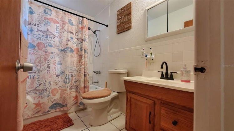 521 RAYMOND AVENUE, FROSTPROOF, Florida 33843, 3 Bedrooms Bedrooms, ,2 BathroomsBathrooms,Residential,For Sale,RAYMOND,S5064531
