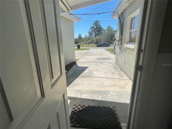 521 RAYMOND AVENUE, FROSTPROOF, Florida 33843, 3 Bedrooms Bedrooms, ,2 BathroomsBathrooms,Residential,For Sale,RAYMOND,S5064531