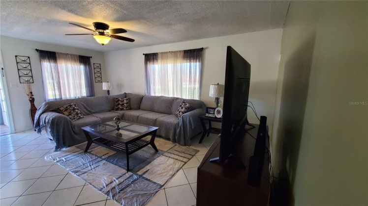 521 RAYMOND AVENUE, FROSTPROOF, Florida 33843, 3 Bedrooms Bedrooms, ,2 BathroomsBathrooms,Residential,For Sale,RAYMOND,S5064531