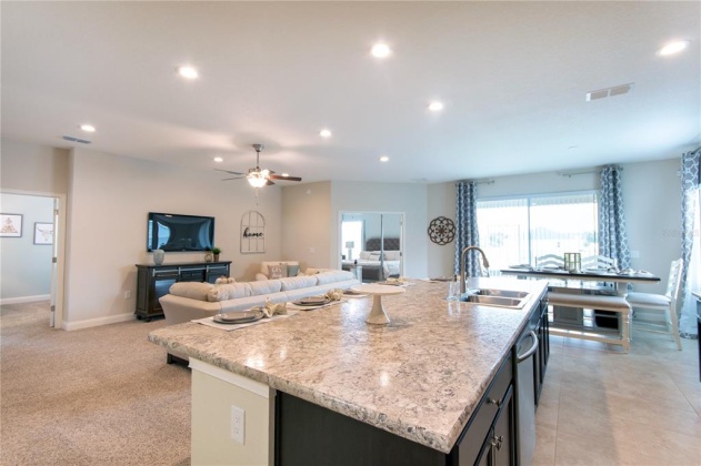 639 VISTA VIEW LANE, LAKE WALES, Florida 33853, 3 Bedrooms Bedrooms, ,2 BathroomsBathrooms,Residential,For Sale,VISTA VIEW,L4928706