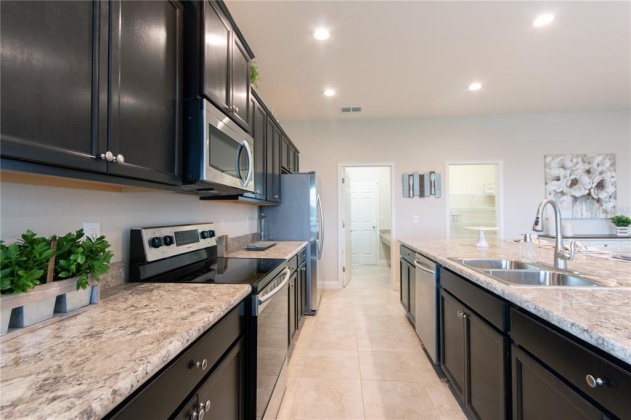 639 VISTA VIEW LANE, LAKE WALES, Florida 33853, 3 Bedrooms Bedrooms, ,2 BathroomsBathrooms,Residential,For Sale,VISTA VIEW,L4928706