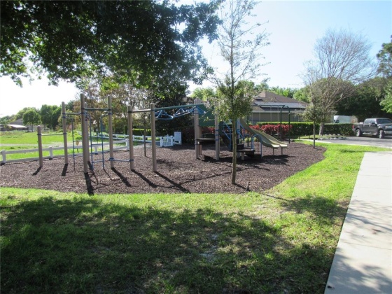 428 PALASTRO AVENUE, AUBURNDALE, Florida 33823, 4 Bedrooms Bedrooms, ,3 BathroomsBathrooms,Residential,For Sale,PALASTRO,T3361571