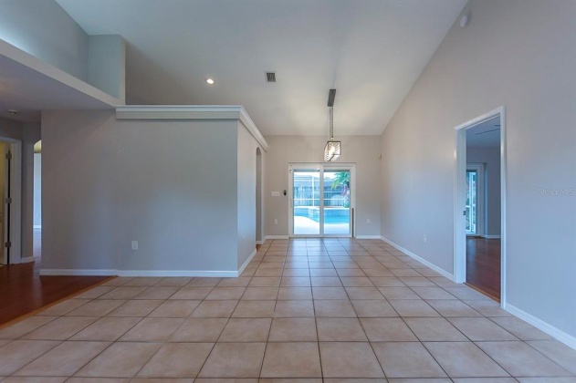 623 OAKPARK LOOP, DAVENPORT, Florida 33837, 4 Bedrooms Bedrooms, ,2 BathroomsBathrooms,Residential,For Sale,OAKPARK,O6009492