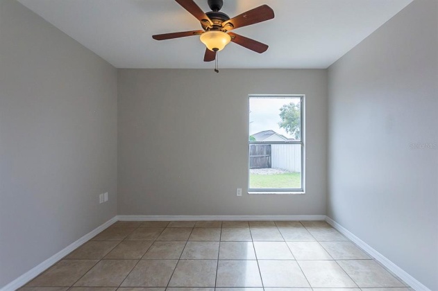 623 OAKPARK LOOP, DAVENPORT, Florida 33837, 4 Bedrooms Bedrooms, ,2 BathroomsBathrooms,Residential,For Sale,OAKPARK,O6009492