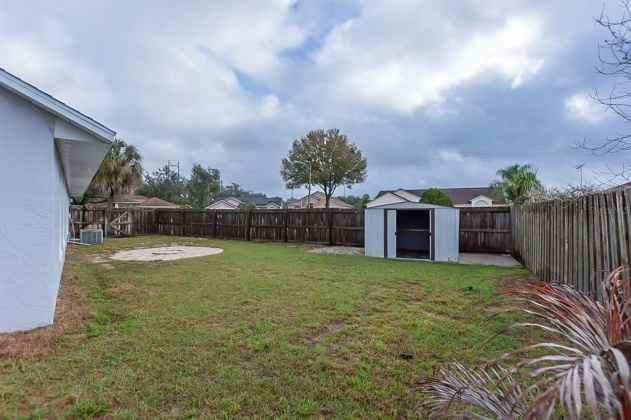 623 OAKPARK LOOP, DAVENPORT, Florida 33837, 4 Bedrooms Bedrooms, ,2 BathroomsBathrooms,Residential,For Sale,OAKPARK,O6009492