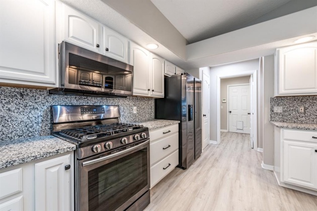 877 KNIGHTSBRIDGE CIRCLE, DAVENPORT, Florida 33896, 4 Bedrooms Bedrooms, ,3 BathroomsBathrooms,Residential,For Sale,KNIGHTSBRIDGE,O6011890