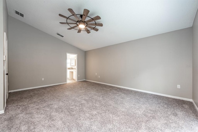 877 KNIGHTSBRIDGE CIRCLE, DAVENPORT, Florida 33896, 4 Bedrooms Bedrooms, ,3 BathroomsBathrooms,Residential,For Sale,KNIGHTSBRIDGE,O6011890