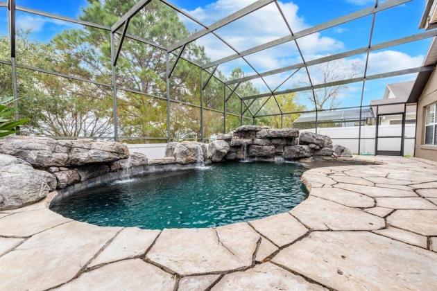 877 KNIGHTSBRIDGE CIRCLE, DAVENPORT, Florida 33896, 4 Bedrooms Bedrooms, ,3 BathroomsBathrooms,Residential,For Sale,KNIGHTSBRIDGE,O6011890