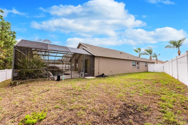 877 KNIGHTSBRIDGE CIRCLE, DAVENPORT, Florida 33896, 4 Bedrooms Bedrooms, ,3 BathroomsBathrooms,Residential,For Sale,KNIGHTSBRIDGE,O6011890