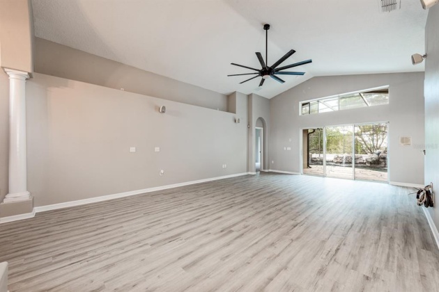 877 KNIGHTSBRIDGE CIRCLE, DAVENPORT, Florida 33896, 4 Bedrooms Bedrooms, ,3 BathroomsBathrooms,Residential,For Sale,KNIGHTSBRIDGE,O6011890