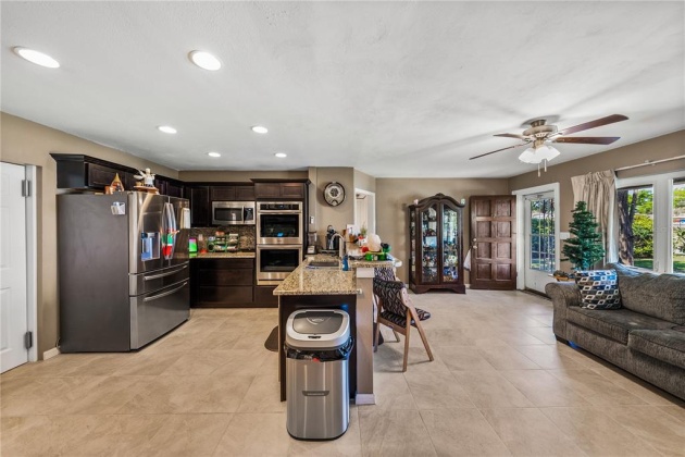 1741 HUNTINGTON STREET, LAKELAND, Florida 33801, 4 Bedrooms Bedrooms, ,2 BathroomsBathrooms,Residential,For Sale,HUNTINGTON,L4928732