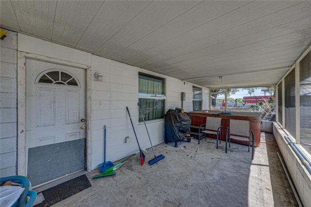 1741 HUNTINGTON STREET, LAKELAND, Florida 33801, 4 Bedrooms Bedrooms, ,2 BathroomsBathrooms,Residential,For Sale,HUNTINGTON,L4928732