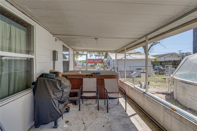 1741 HUNTINGTON STREET, LAKELAND, Florida 33801, 4 Bedrooms Bedrooms, ,2 BathroomsBathrooms,Residential,For Sale,HUNTINGTON,L4928732