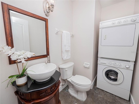 125 KENTUCKY AVENUE, LAKELAND, Florida 33801, 1 Bedroom Bedrooms, ,1 BathroomBathrooms,Residential,For Sale,KENTUCKY,L4927204