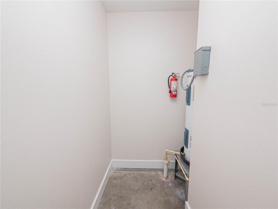 125 KENTUCKY AVENUE, LAKELAND, Florida 33801, 1 Bedroom Bedrooms, ,1 BathroomBathrooms,Residential,For Sale,KENTUCKY,L4927204