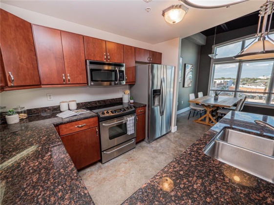 125 KENTUCKY AVENUE, LAKELAND, Florida 33801, 1 Bedroom Bedrooms, ,1 BathroomBathrooms,Residential,For Sale,KENTUCKY,L4927204