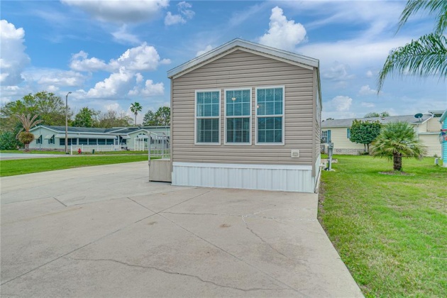 5251 ISLAND VIEW CIRCLE, POLK CITY, Florida 33868, 1 Bedroom Bedrooms, ,2 BathroomsBathrooms,Residential,For Sale,ISLAND VIEW,P4919500